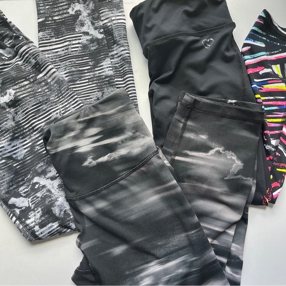 Set of 3 Athletic Running Jogging Yoga Workout Capri Leggings Grey Black Small - Picture 2 of 8